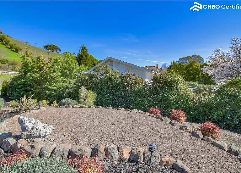 129 Brodia Way — Photo 35