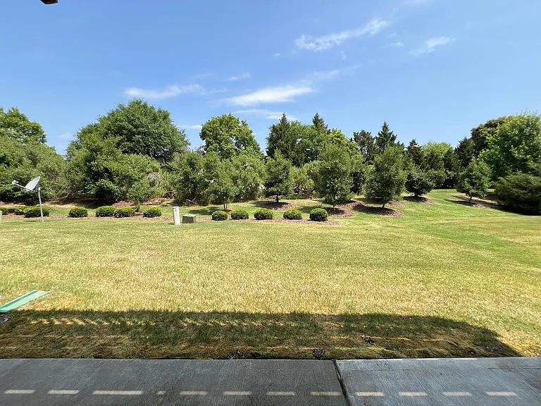 2122 Whitesmith Dr — Photo 25