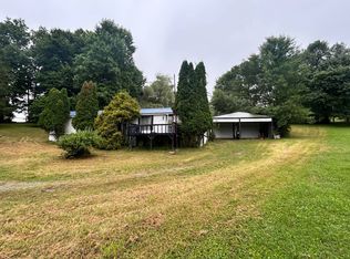 101 Gladesville Rd, Morgantown, WV 26508