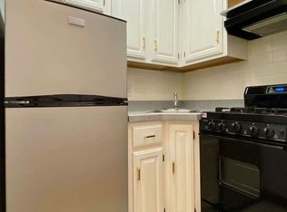 104 W 71st St #2, New York, NY 10023