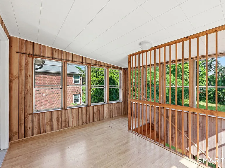 23 Alden St — Photo 11