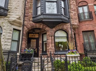 1242 N Astor St, Chicago, IL