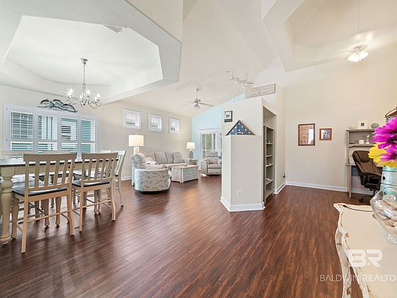 5th image of 25211 Windward Pl