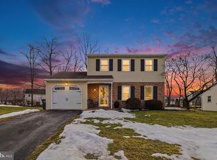 33 Ingham Dr, Stevens, PA 17578