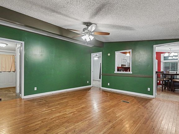 2nd image of 13338 Middlefork Rd