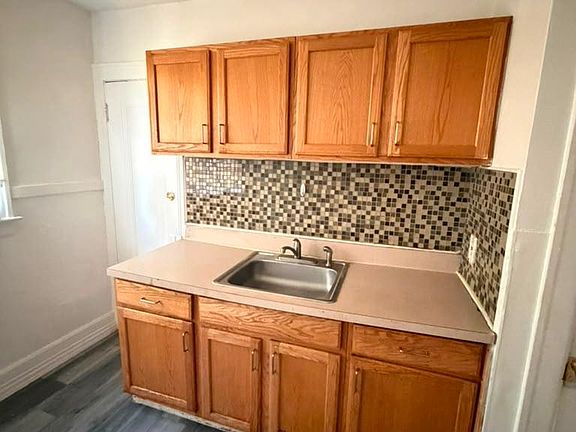 2nd image of 14652 Mansfield St #2