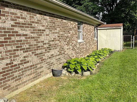 3rd image of 7001 Cliffwood Pl