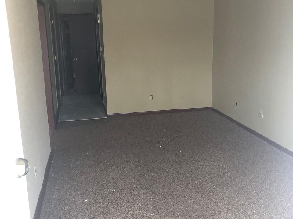 1st image of 3551 S Lynn St APT B