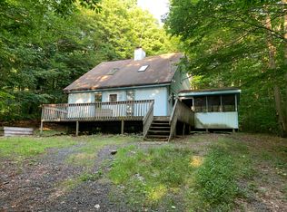 1165 Riverside Hts W, Pocono Lake, PA 18347