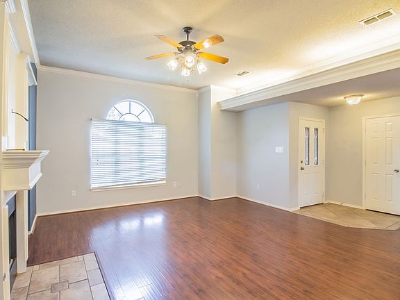 2nd image of 4815 64th St