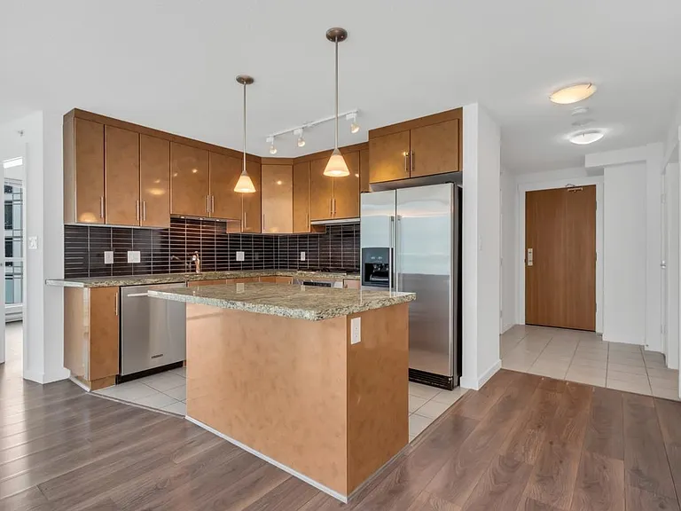 1189 Melville St #501 — Photo 3