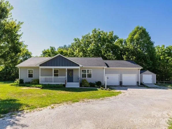 15 Jacobs Trl, Weaverville, NC 28787