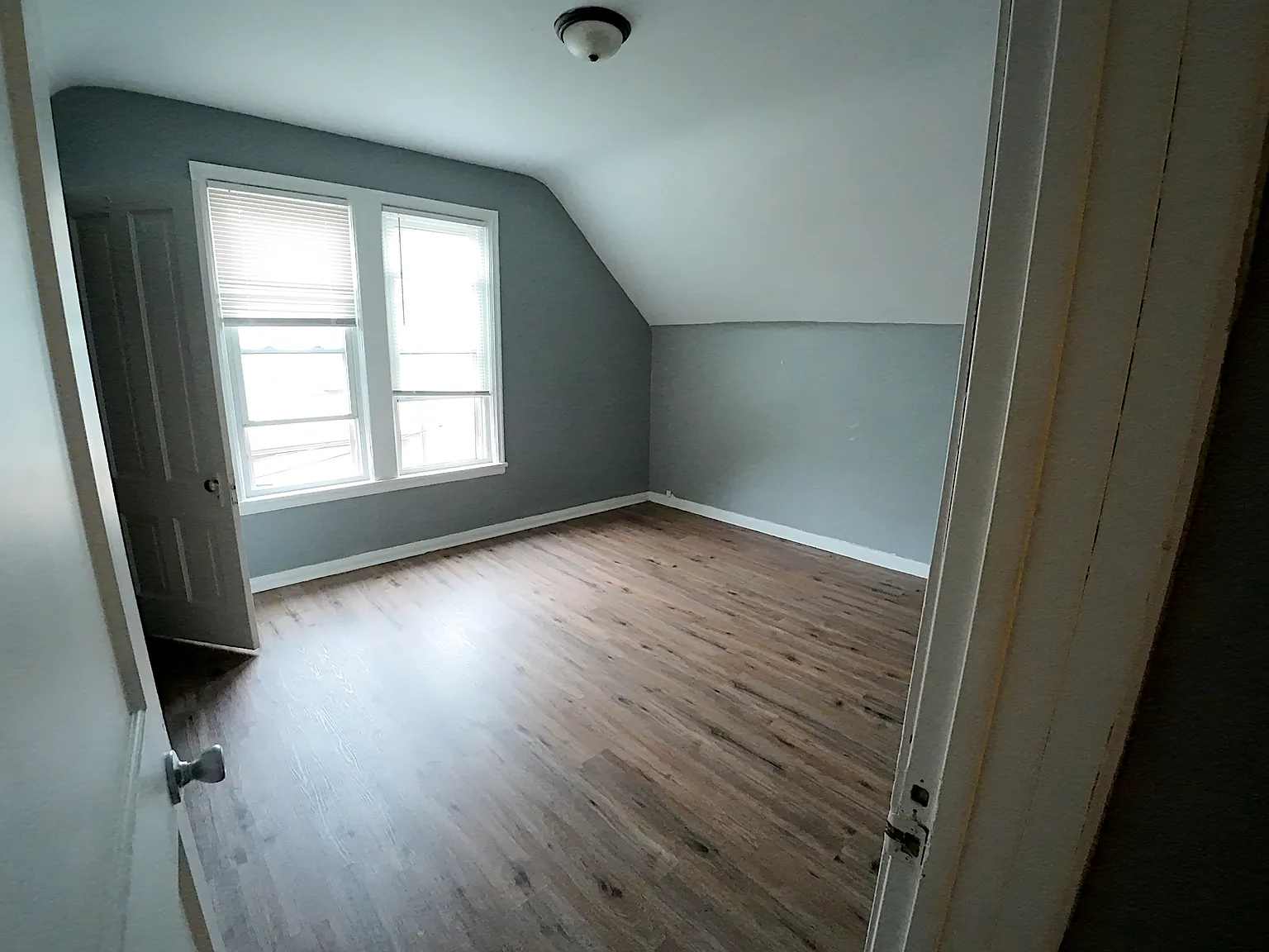 255 Maria Ave — Photo 4