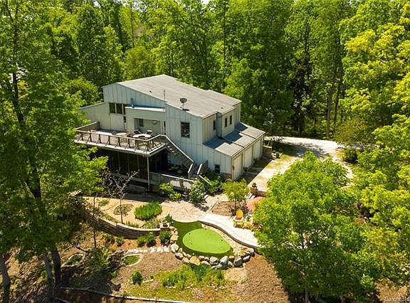 3rd image of 4721 Betty Davis Dr