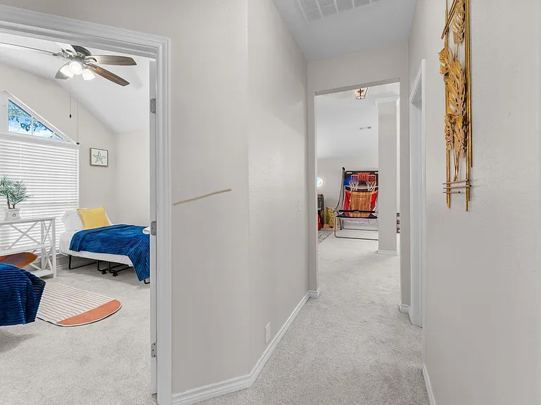 11350 Balcones Dr — Photo 31