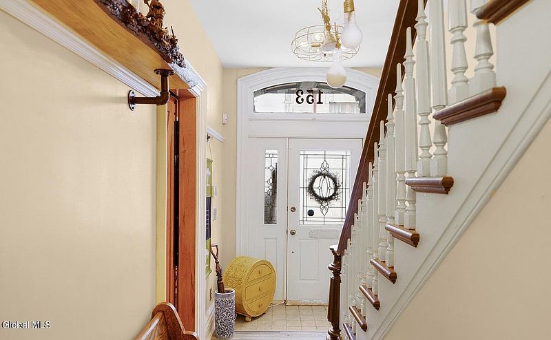 5th image of 153 Barrett Street