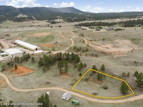 13 Wedgewood Dr, Hot Springs, SD 57747