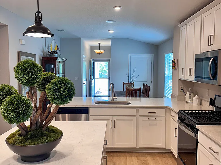 13414 Holsinger Blvd — Photo 7