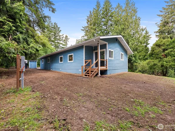 2693 State Rt 101, Ilwaco, WA 98624