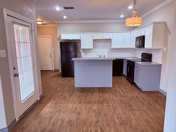 3rd image of 1903 15th St Unit 1