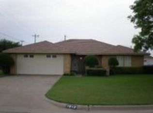 1912 Easy Ct, Granbury, TX 76048
