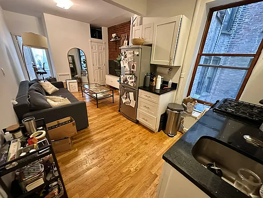 Rented by J PRESTON AND ASSOCIATES INC | media 11