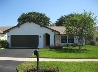 10670 Greenbriar Ct, Boca Raton, FL 33498