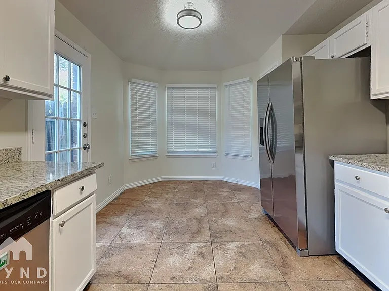 8704 Tigris Trl — Photo 8