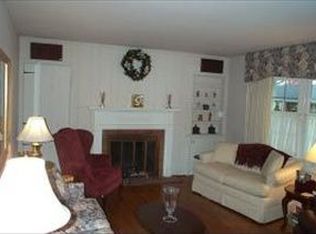 308 Wynwood Dr, Willow Street, PA 17584