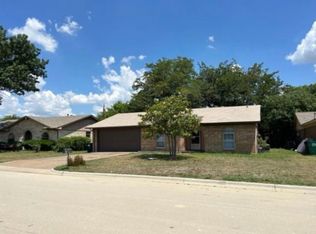 1226 Crescent St, Denton, TX 76201