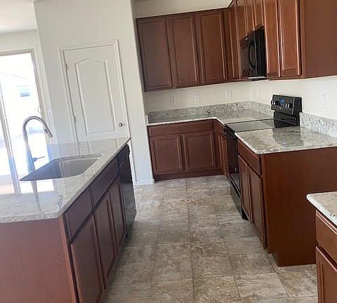 2nd image of 15397 W Windward Ave
