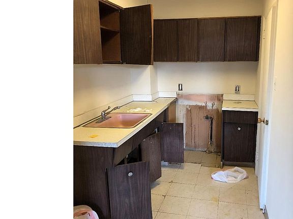 2nd image of 2401 Pennsylvania Ave APT 3A11