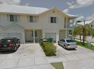 915 SE 17th St, Homestead, FL 33034