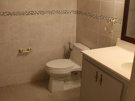 2nd image of 3713 S George Mason Dr APT 513W