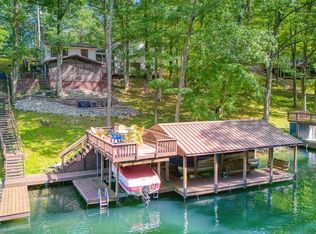 7254 Halibut Dr, Nineveh, IN 46164