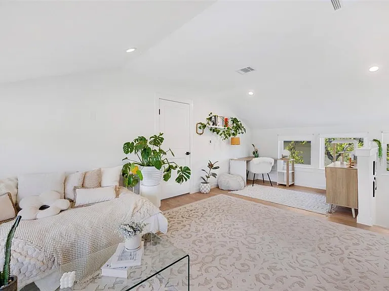 5007 Lott Ave #1 — Photo 12