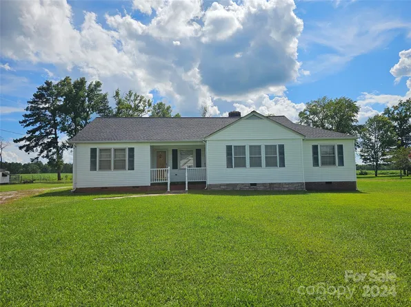 2240 McIlwain Rd, Lancaster, SC 29720