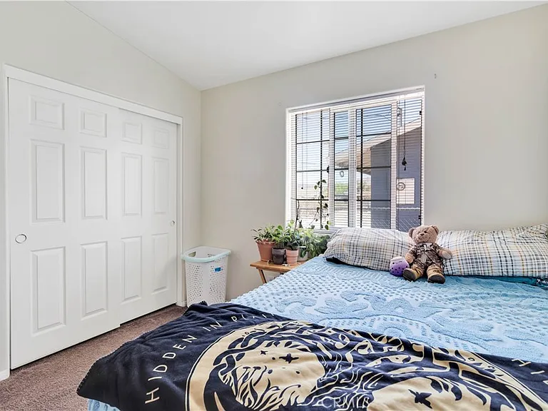 6627 Smoketree Ave — Photo 21