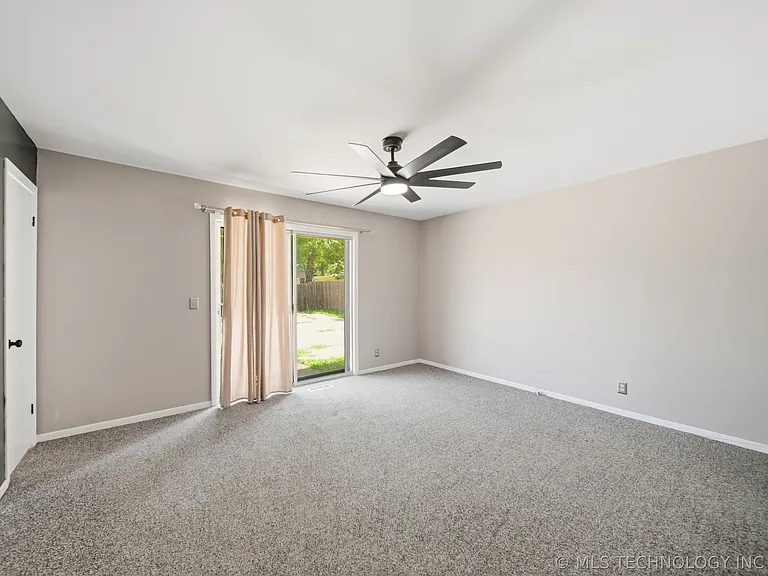 5811 E 61st Pl — Photo 13