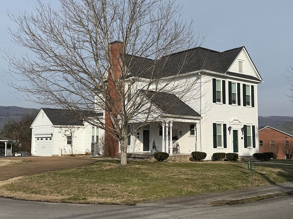 2nd image of 2787 Main St