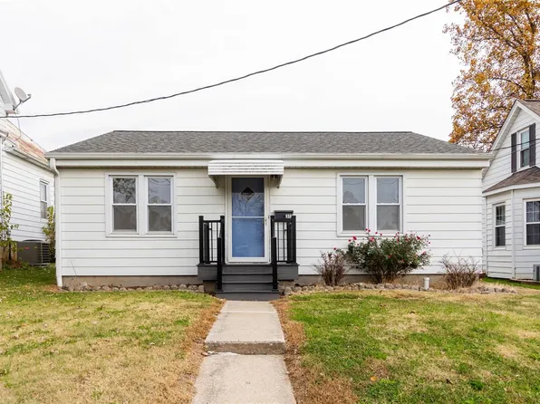 312 N Moore St, Waterloo, IL 62298
