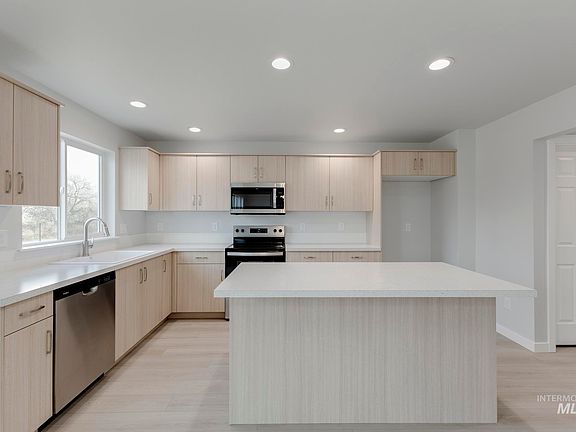5th image of 7214 E Shields Dr