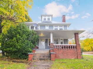 3085 Somerton Rd, Cleveland Heights, OH 44118