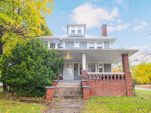 3085 Somerton Rd, Cleveland Heights, OH 44118