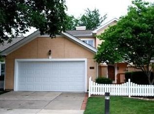 3737 Somerset Dr, Prairie Village, KS 66208