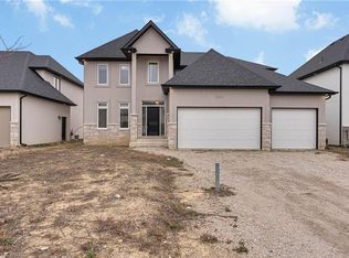 219 Cowan Ct, Amherstburg, ON N9V 0G9