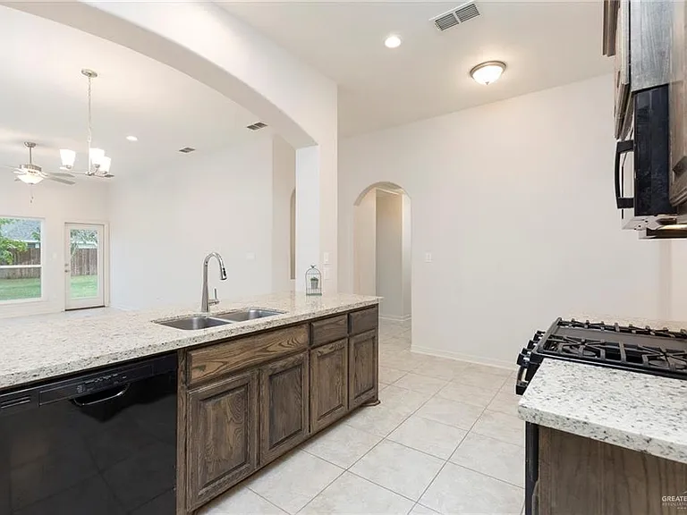 14337 Chalk Ridge Dr — Photo 6