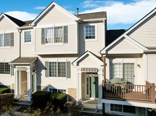 147 Enclave Cir UNIT B, Bolingbrook, IL 60440