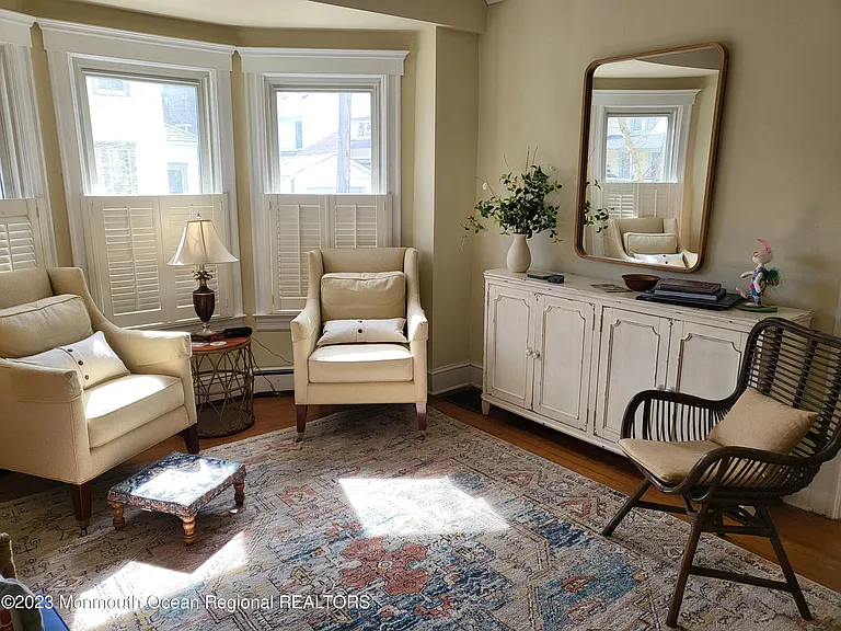 80 Heck Ave — Photo 11