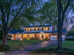 4618 Holly Ridge Rd, Rockville, MD 20853